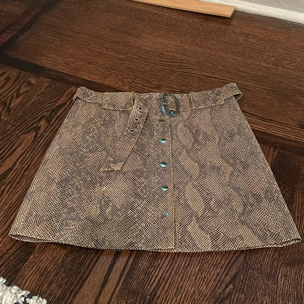 zara snakeskin mini skirt